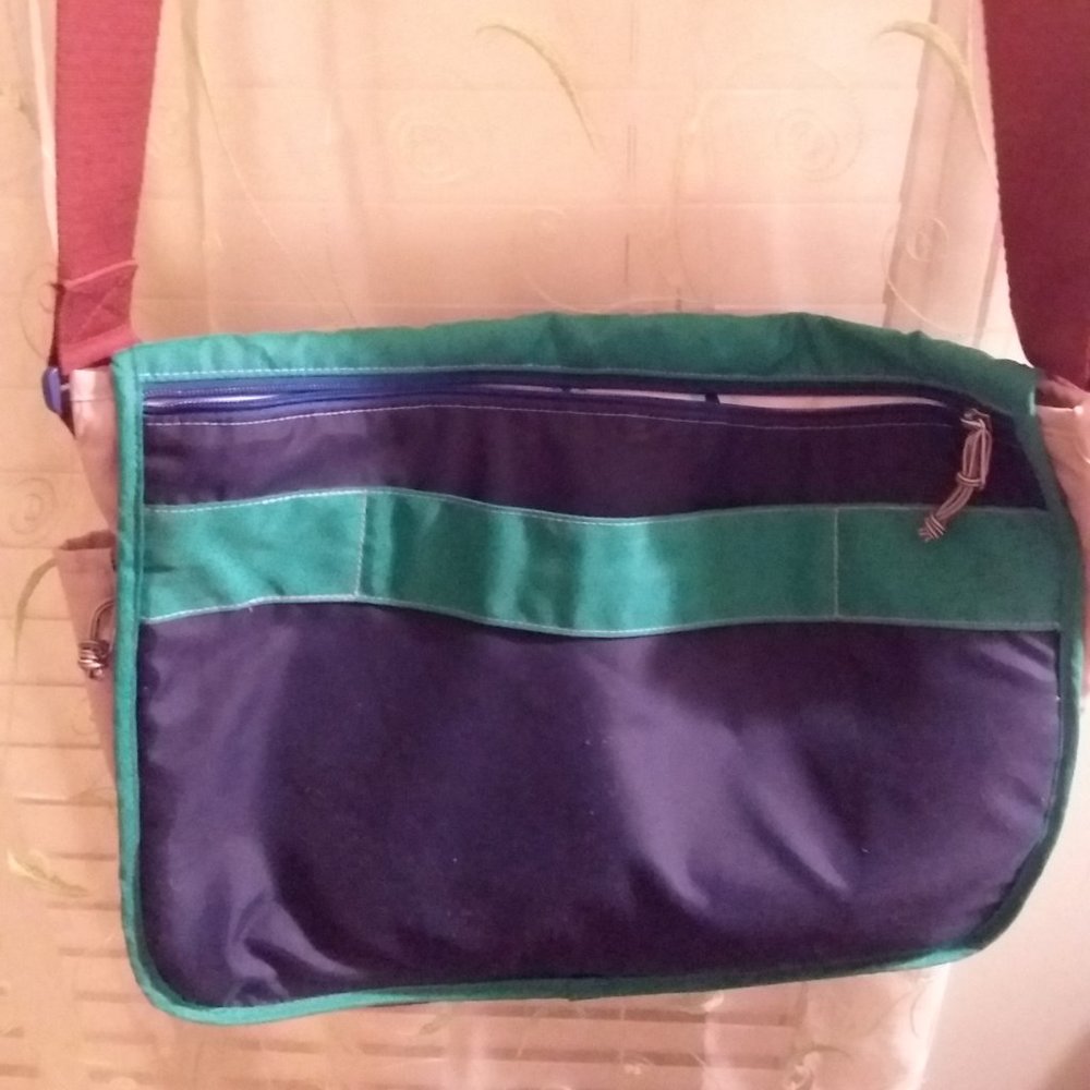 Vera Bradley nylon computer/book bag - Picture 3 of 4